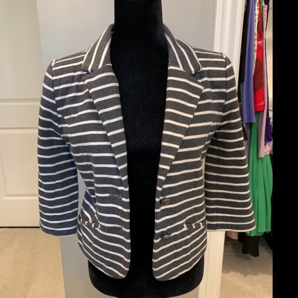 Gray and White Striped Knit Cropped Jacket